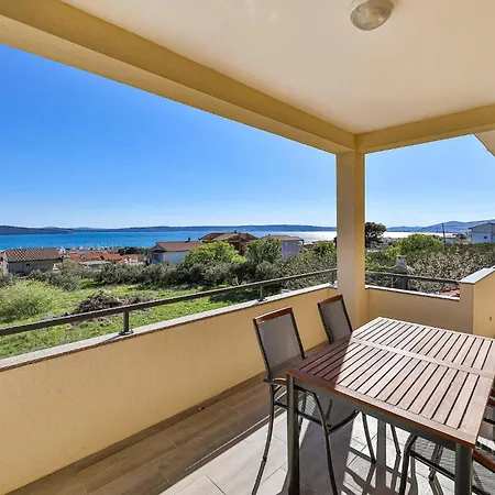 2 Bedroom Gorgeous In Kastel Gomilica Kastela